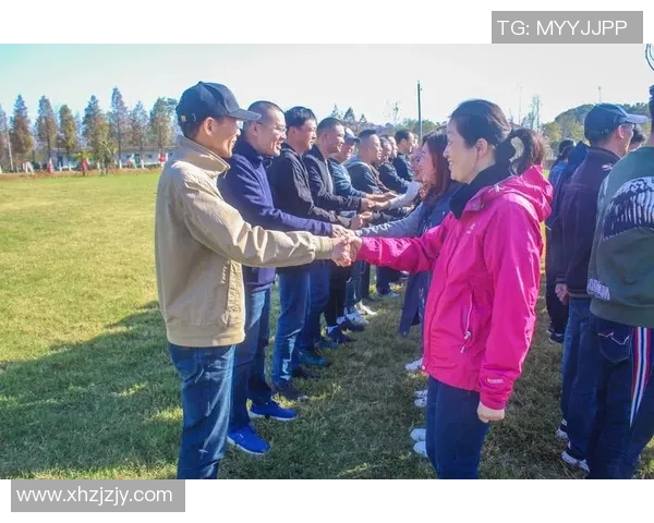 北京足球队团队协作引发热议球迷与专家各执己见的争论分析 北京足球队团队协作引发热议球迷与专家各执己见的争论分析