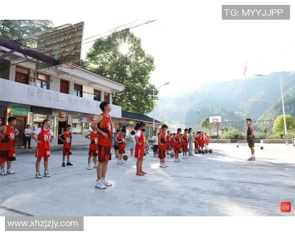 周芳独家篮球心得分享让你在球场上更自信更出色的技巧与经验 周芳独家篮球心得分享让你在球场上更自信更出色的技巧与经验