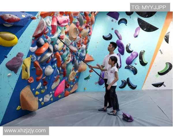 科学攀岩技术训练方法探索与实践提升攀岩能力的有效途径 科学攀岩技术训练方法探索与实践提升攀岩能力的有效途径